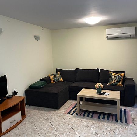 Green Central Apartment Varna Dış mekan fotoğraf